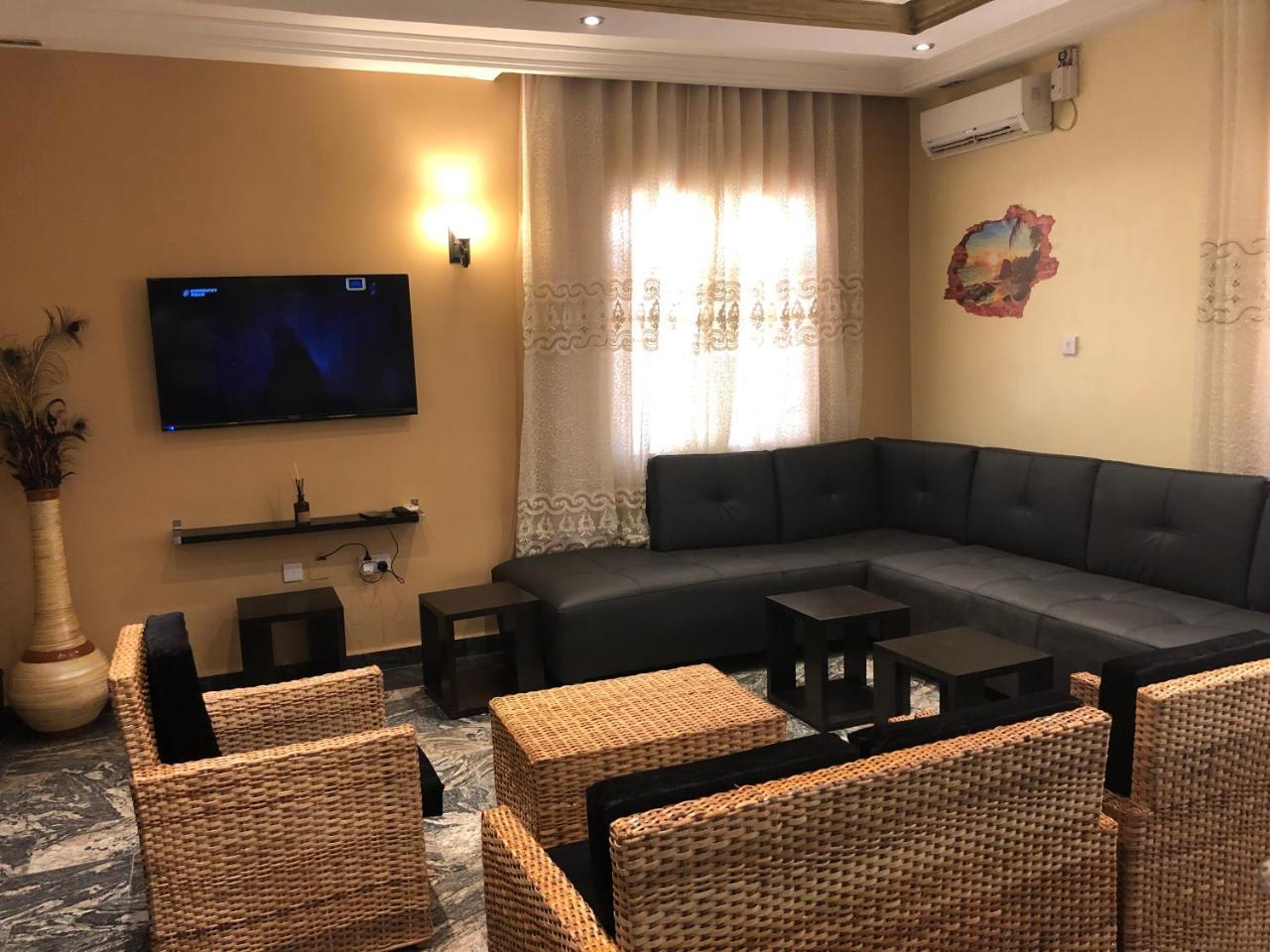 House X Hotel Абуджа Екстериор снимка